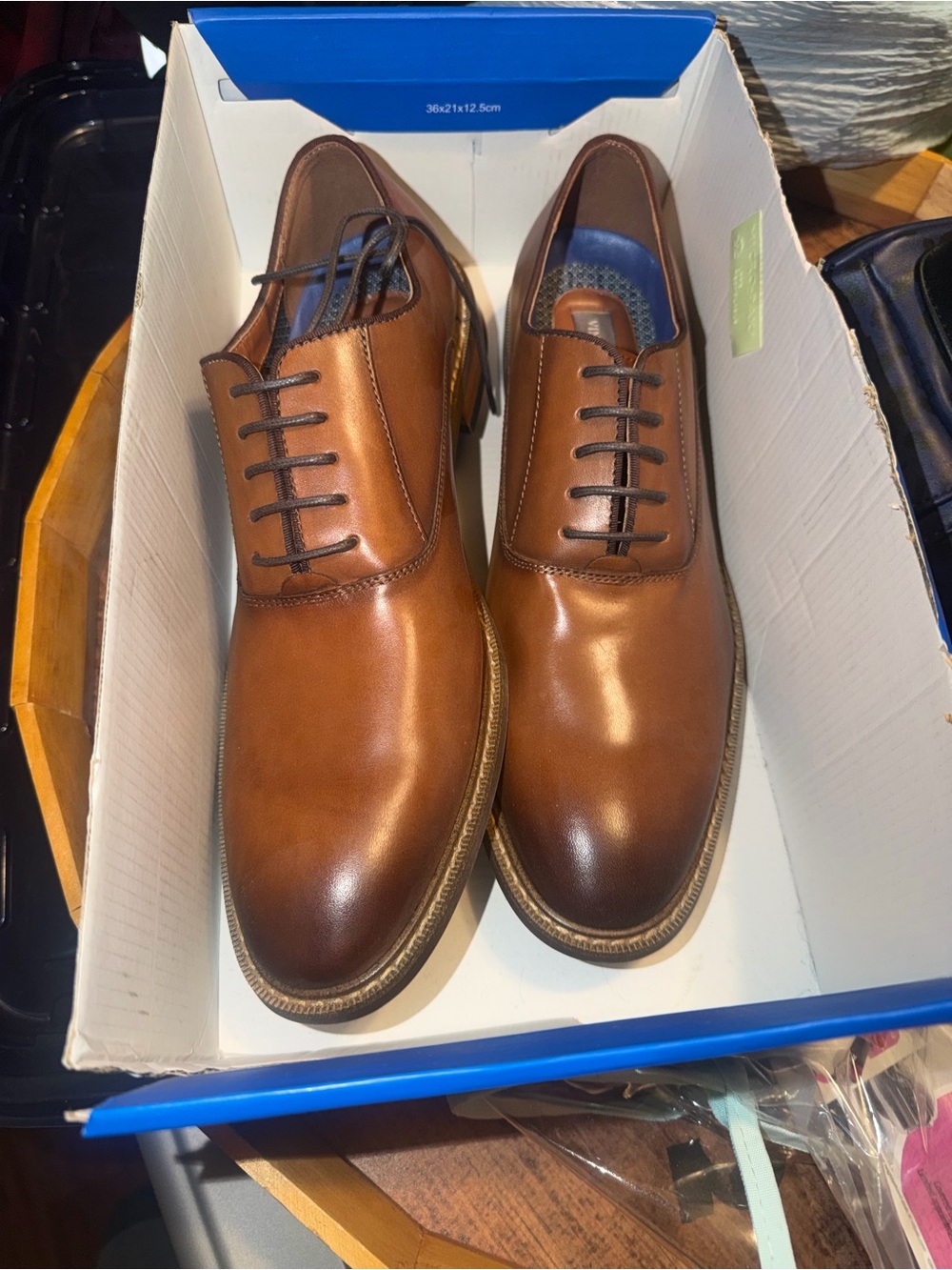 Vince Camuto Men's Tan Leather Oxfords